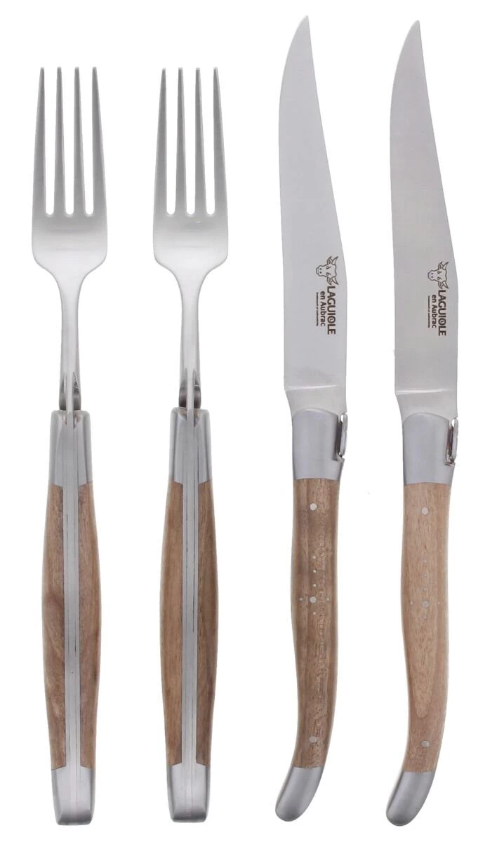 Laguiole En Aubrac Shepherds Cross Steakmessen Met Vorken Walnoothout 4-delig 1 Laguiole En Aubrac Shepherds Cross Steakmessen Met Vorken Walnoothout 4-delig