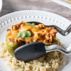 Dreamfarm Clong Serveertang 30,5 Cm Rvs/silicone Rood -Beroemde Servies Winkel dreamfarm clongs click lock sit up tongs 990x550 01